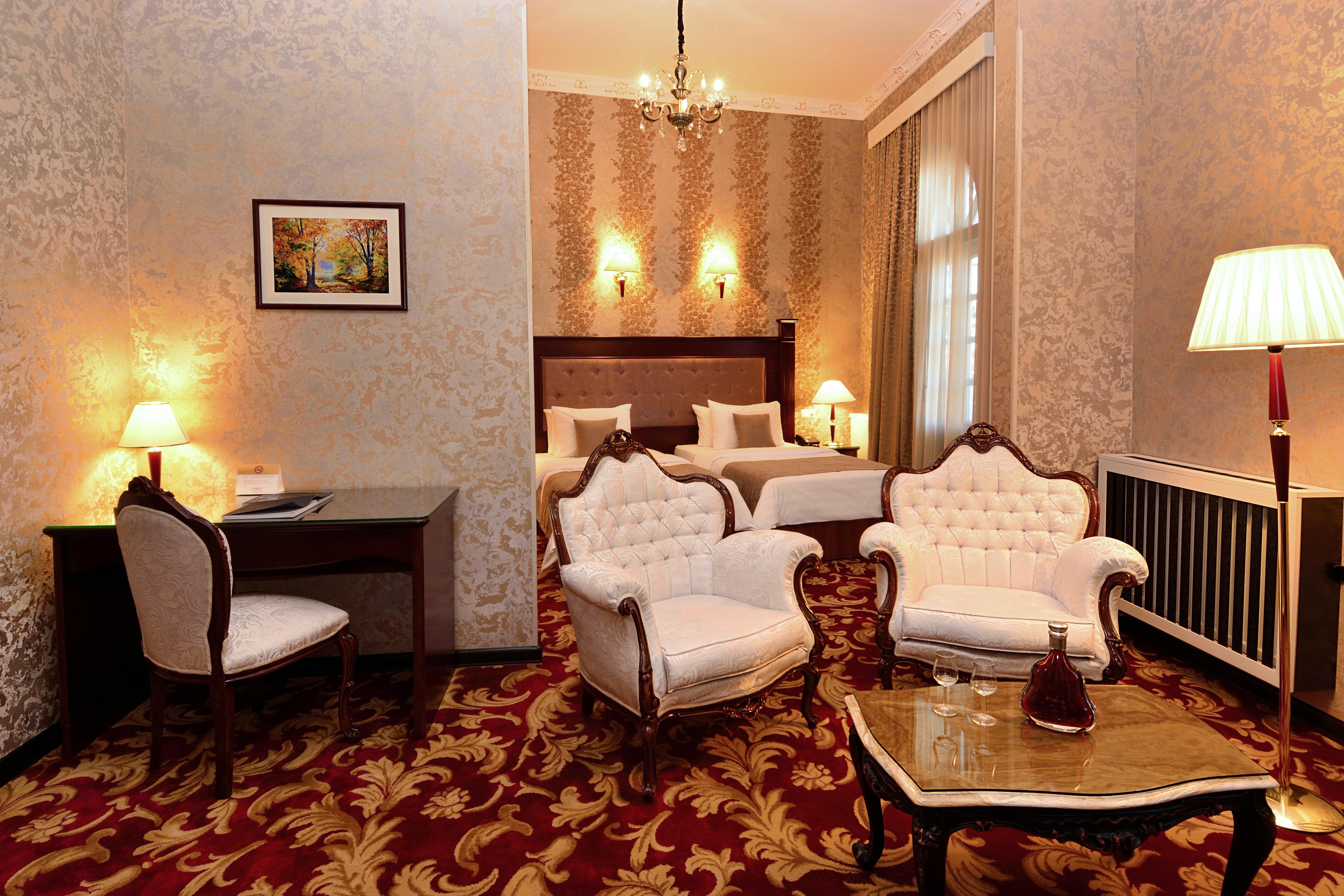 River Side Hotel Tbilisi Exterior photo Suite