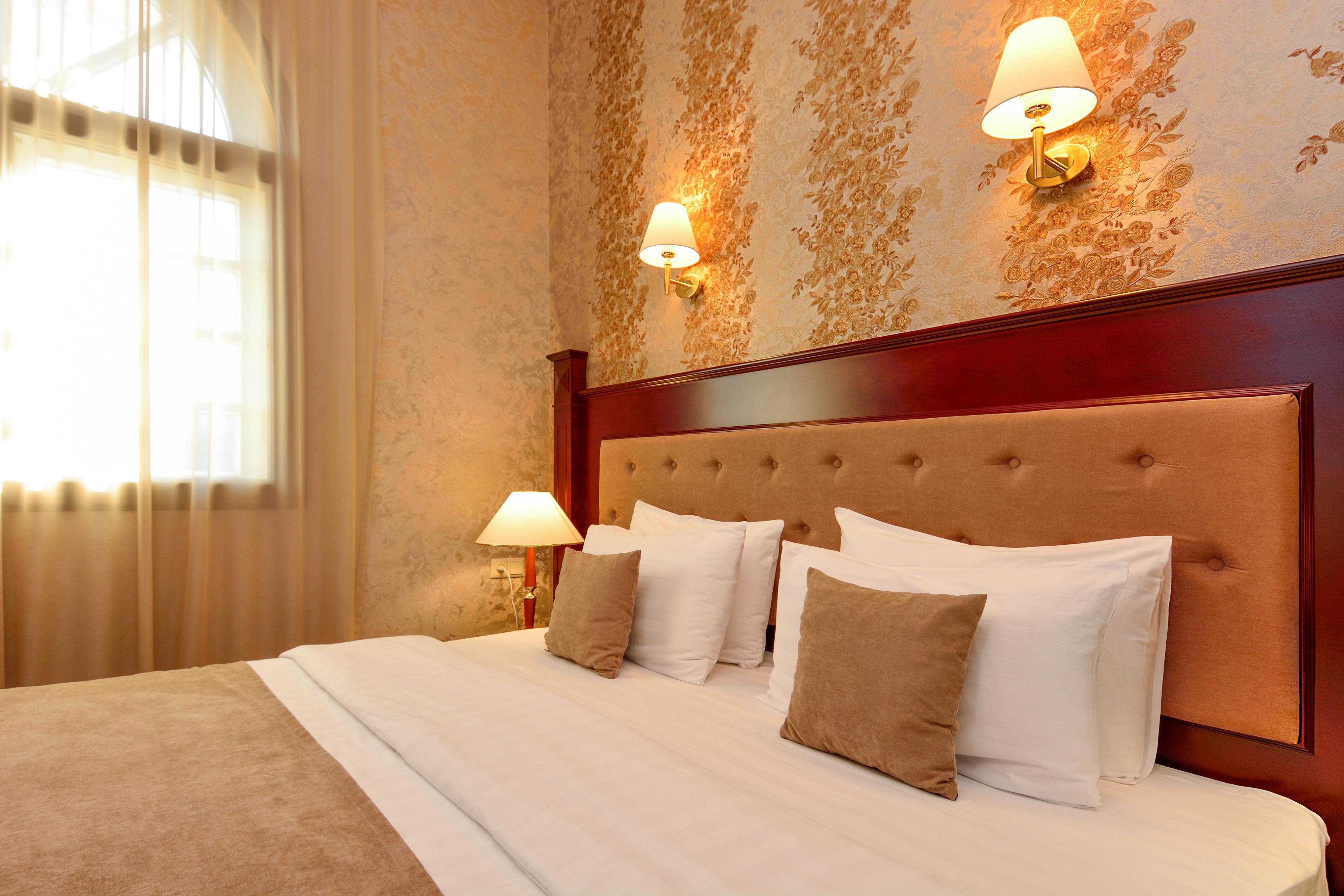 River Side Hotel Tbilisi Exterior photo A bedroom at the hotel