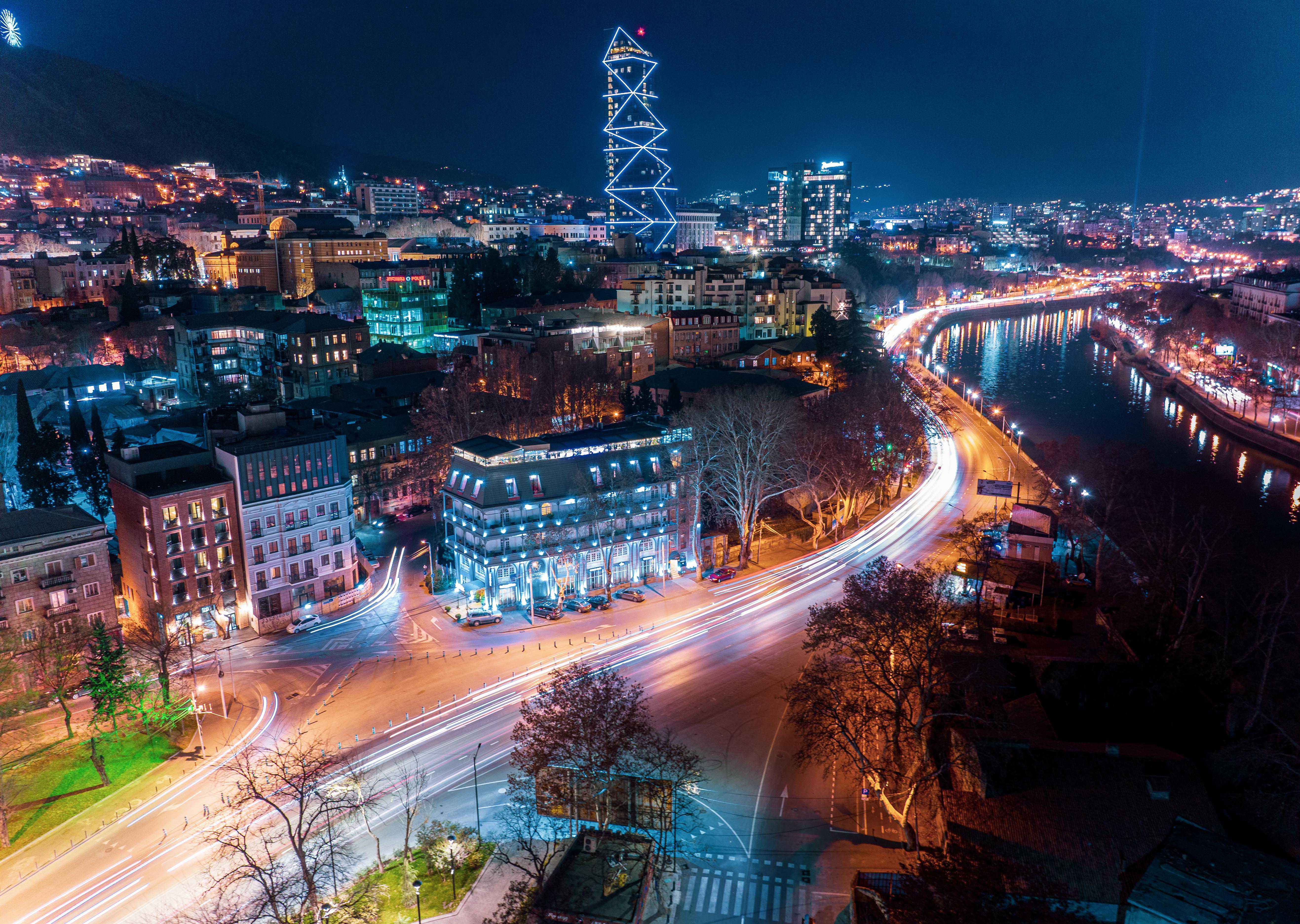 River Side Hotel Tbilisi Exterior photo The tower at night