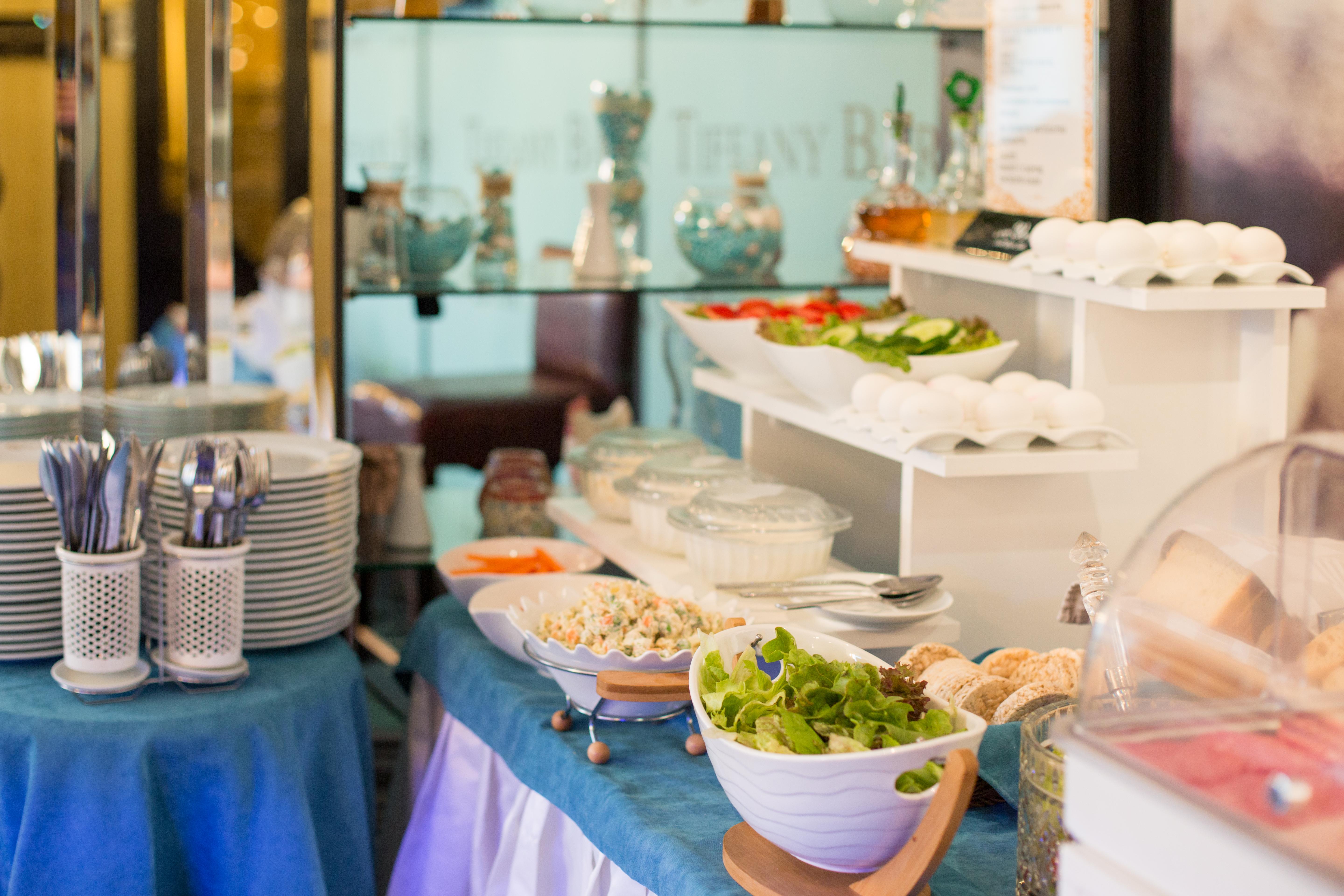 River Side Hotel Tbilisi Exterior photo A salad bar