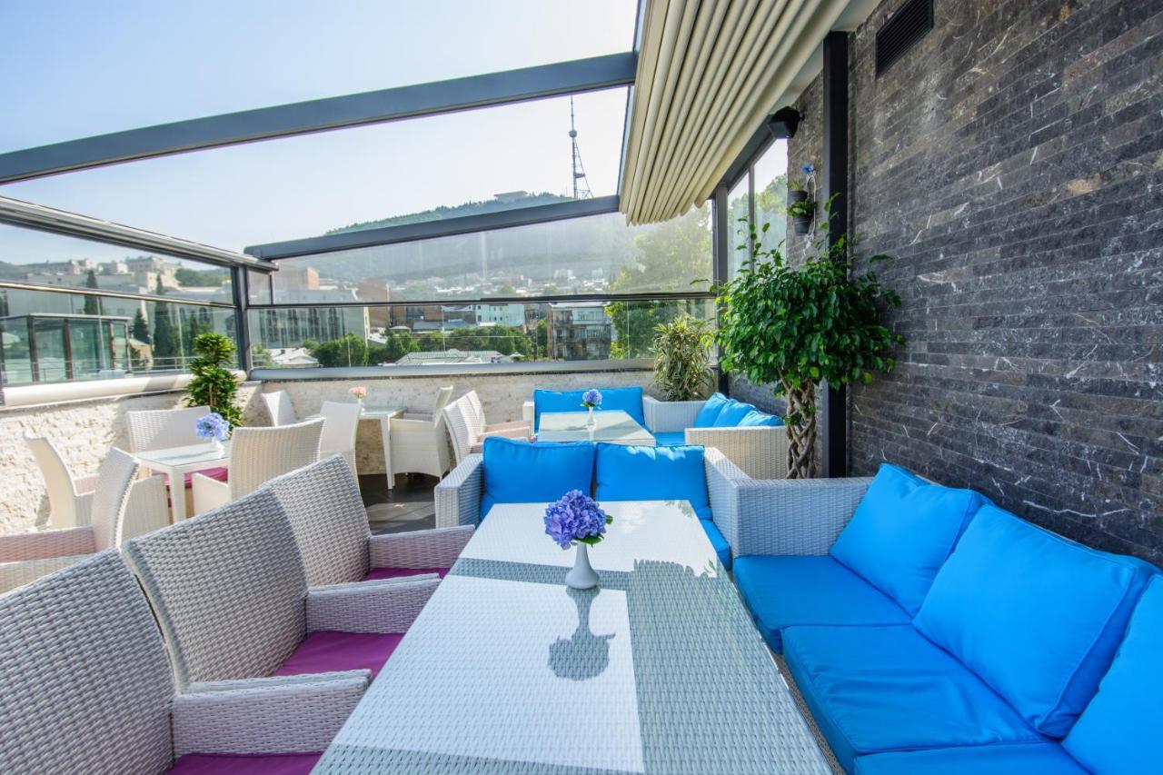 River Side Hotel Tbilisi Exterior photo Sky Bar