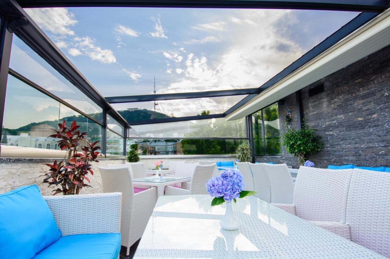 River Side Hotel Tbilisi Exterior photo The Sky Bar